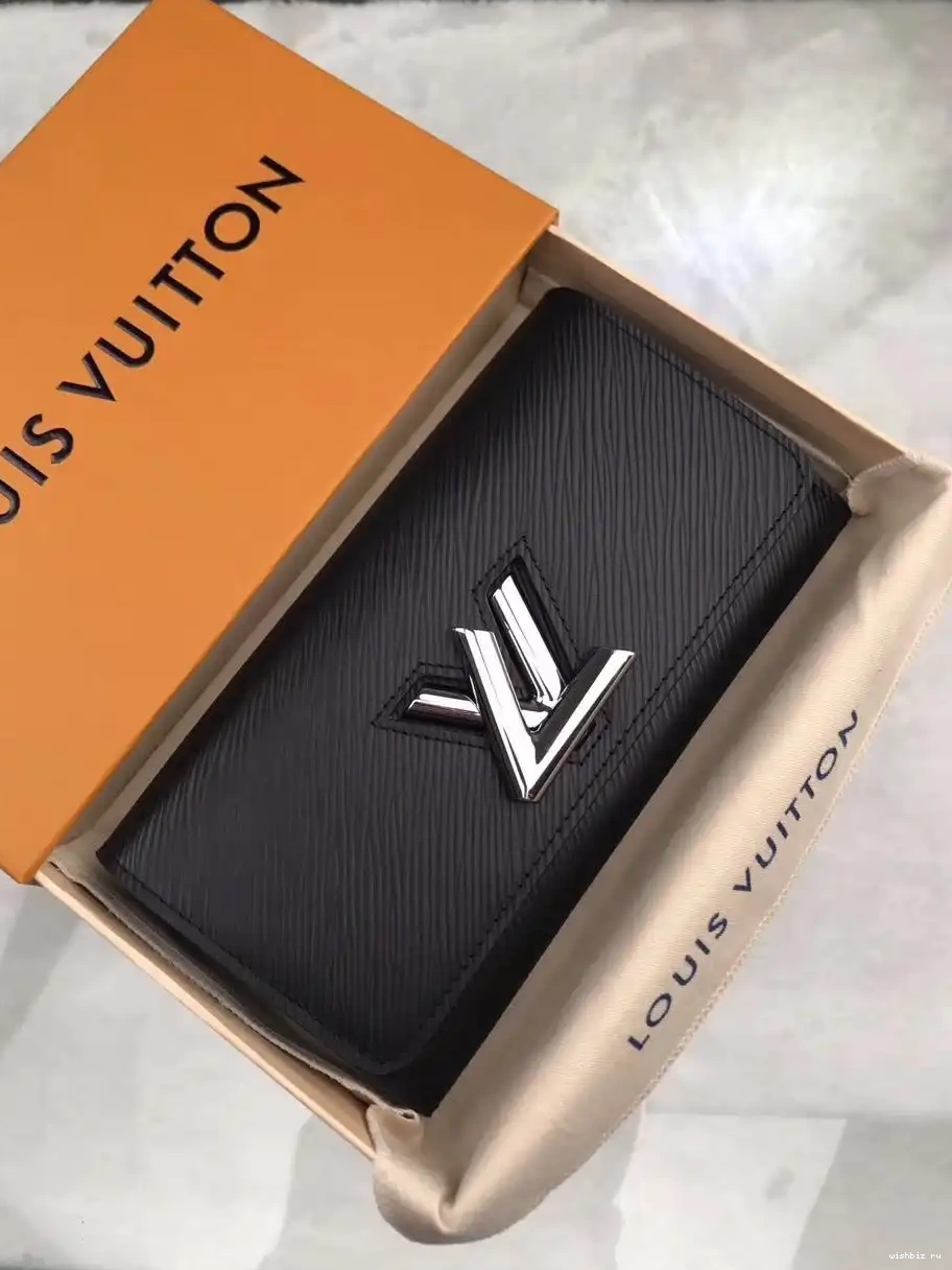 WIS Wallet Louis Twist Vuitton 0603